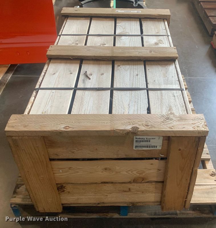 image for item KX9925 Kubota  LX2940 four point hitch