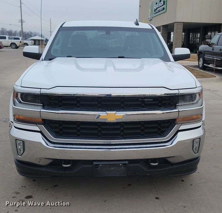 image for item LA9663 2018 Chevrolet  Silverado 1500 Double Cab pickup truck