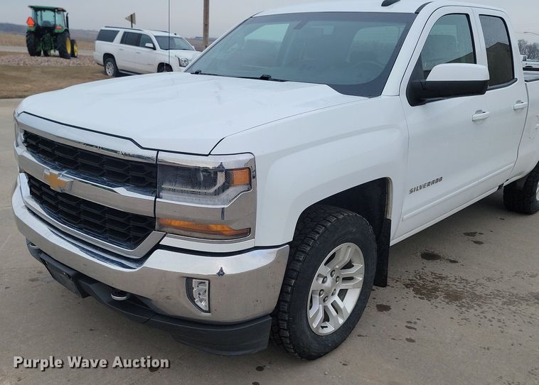 image for item LA9663 2018 Chevrolet  Silverado 1500 Double Cab pickup truck