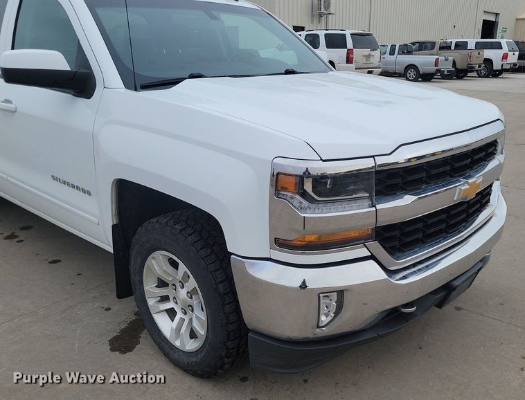 image for item LA9663 2018 Chevrolet  Silverado 1500 Double Cab pickup truck