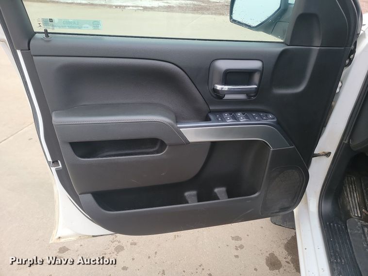 image for item LA9663 2018 Chevrolet  Silverado 1500 Double Cab pickup truck