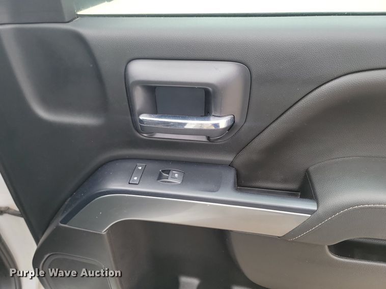 image for item LA9663 2018 Chevrolet  Silverado 1500 Double Cab pickup truck