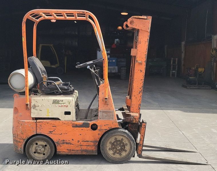 image for item LA9666 Datsun forklift