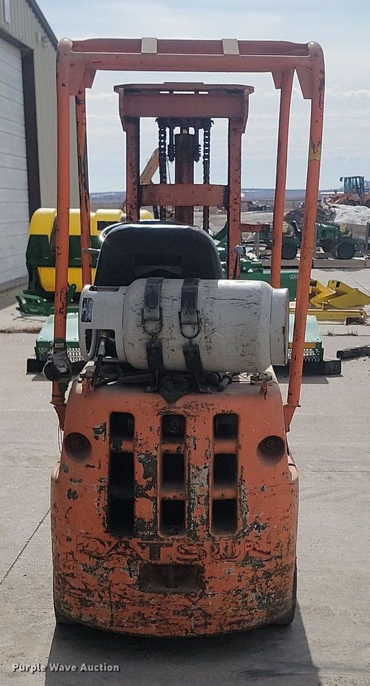 image for item LA9666 Datsun forklift