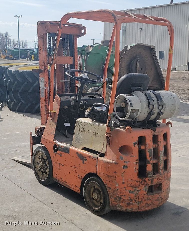 image for item LA9666 Datsun forklift