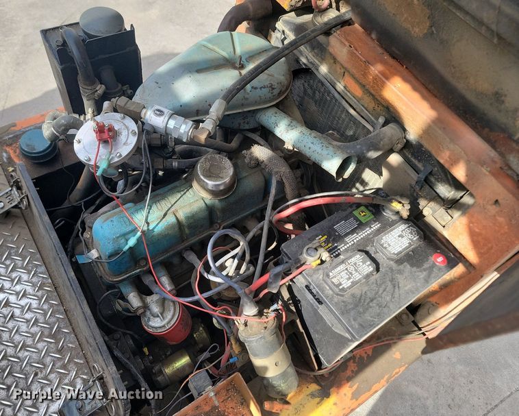 image for item LA9666 Datsun forklift