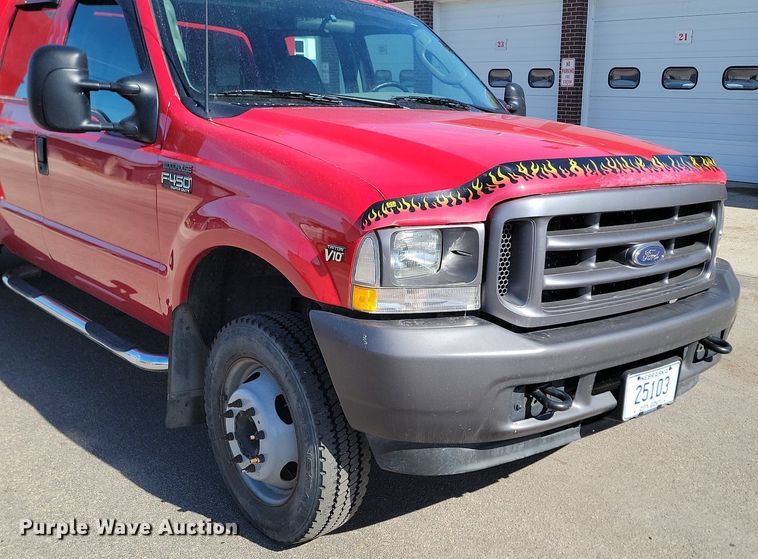 image for item LA9686 2003 Ford  F450 Crew Cab utility / service truck