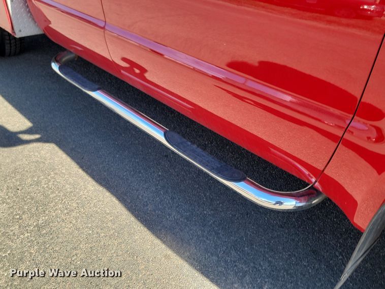 image for item LA9686 2003 Ford  F450 Crew Cab utility / service truck