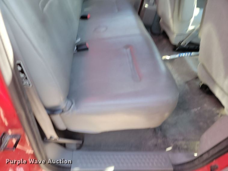 image for item LA9686 2003 Ford  F450 Crew Cab utility / service truck