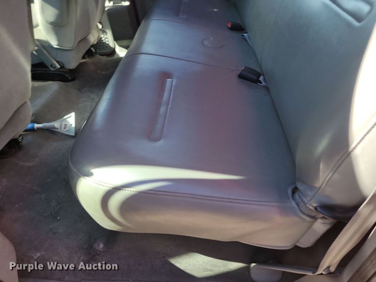 image for item LA9686 2003 Ford  F450 Crew Cab utility / service truck