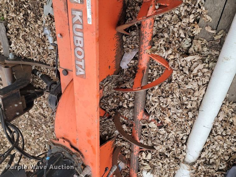 image for item LA9743 Kubota  L2195A 6' W snow blower