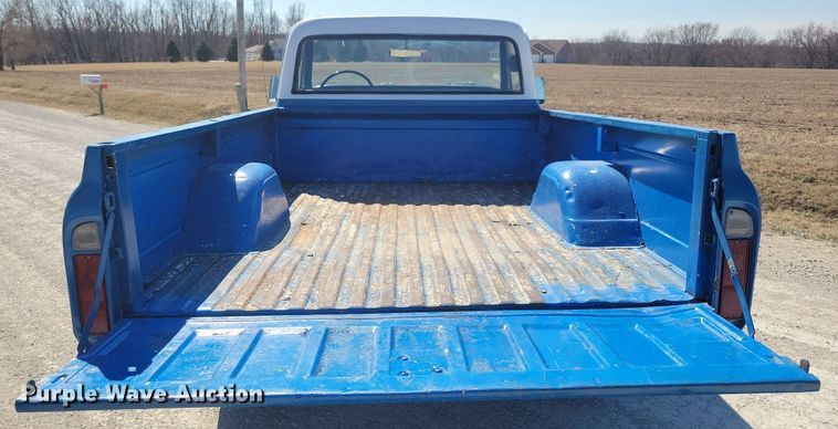 image for item LC9851 1971 Chevrolet  K10 pickup truck