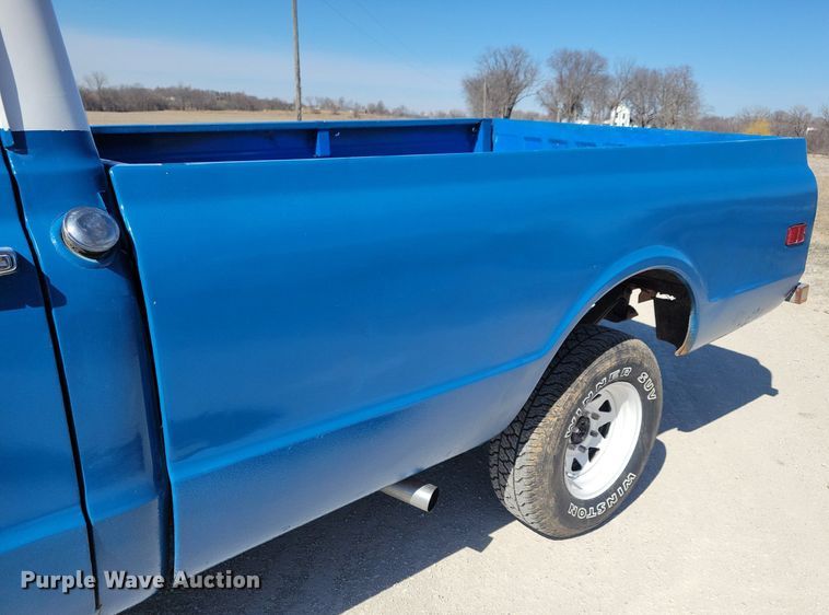 image for item LC9851 1971 Chevrolet  K10 pickup truck
