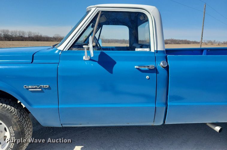 image for item LC9851 1971 Chevrolet  K10 pickup truck