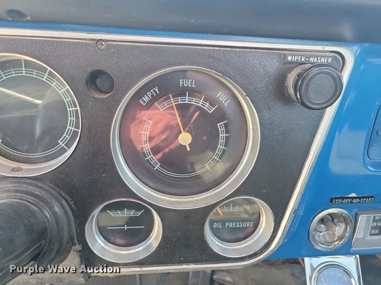 image for item LC9851 1971 Chevrolet  K10 pickup truck