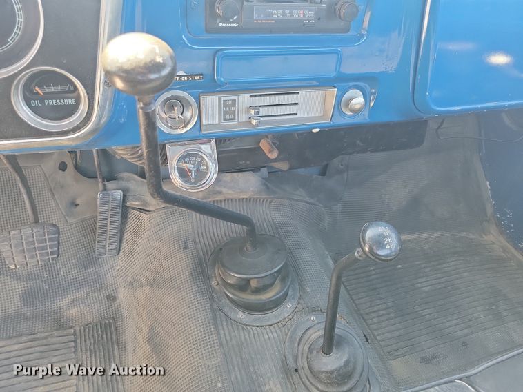 image for item LC9851 1971 Chevrolet  K10 pickup truck