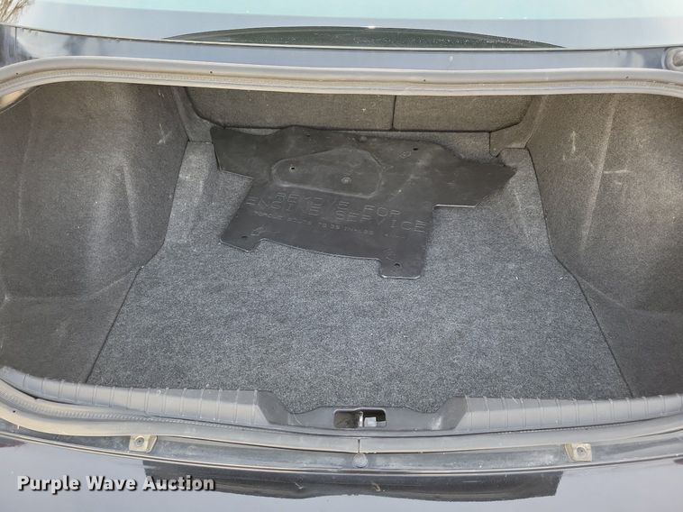 image for item LC9852 2010 Chrysler 300 Touring 