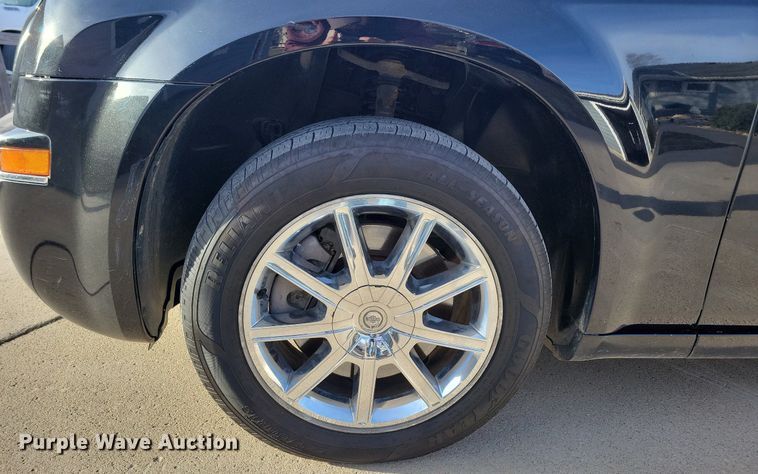 image for item LC9852 2010 Chrysler 300 Touring 