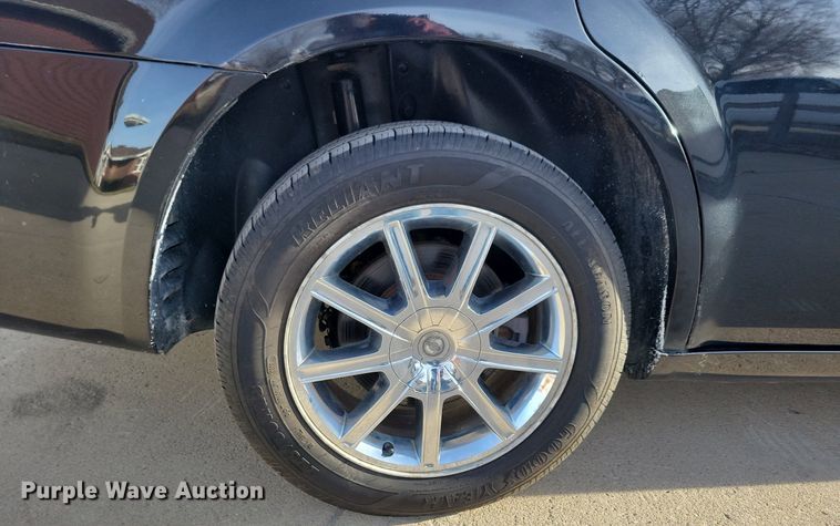 image for item LC9852 2010 Chrysler 300 Touring 