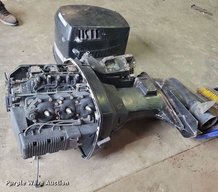 image for item LC9857 Evinrude Intruder 175 boat engine