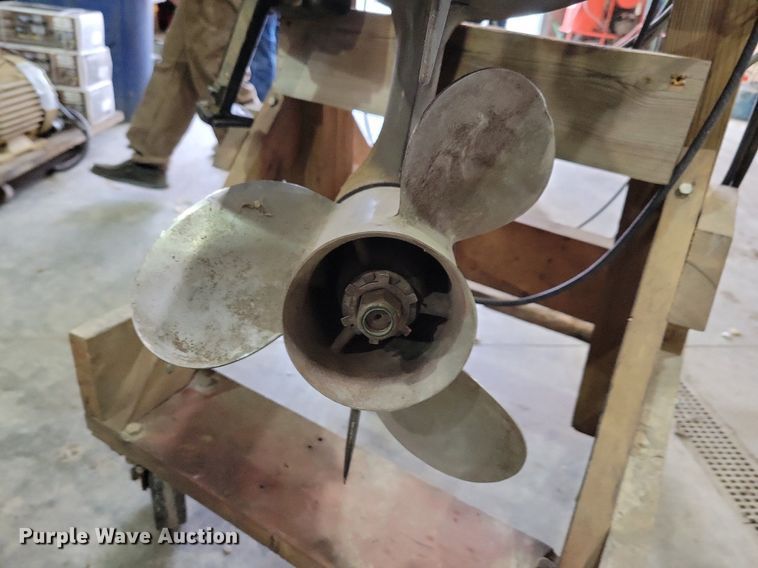 image for item LC9858 Mercury Mariner  boat engine