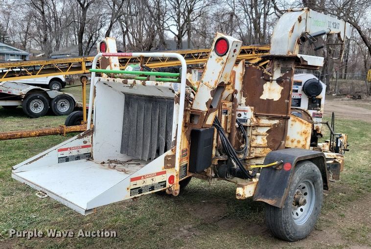 image for item LC9862 2015 Contractor DC 1317 wood chipper