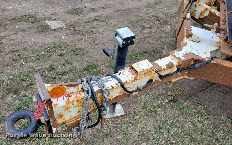 image for item LC9862 2015 Contractor DC 1317 wood chipper