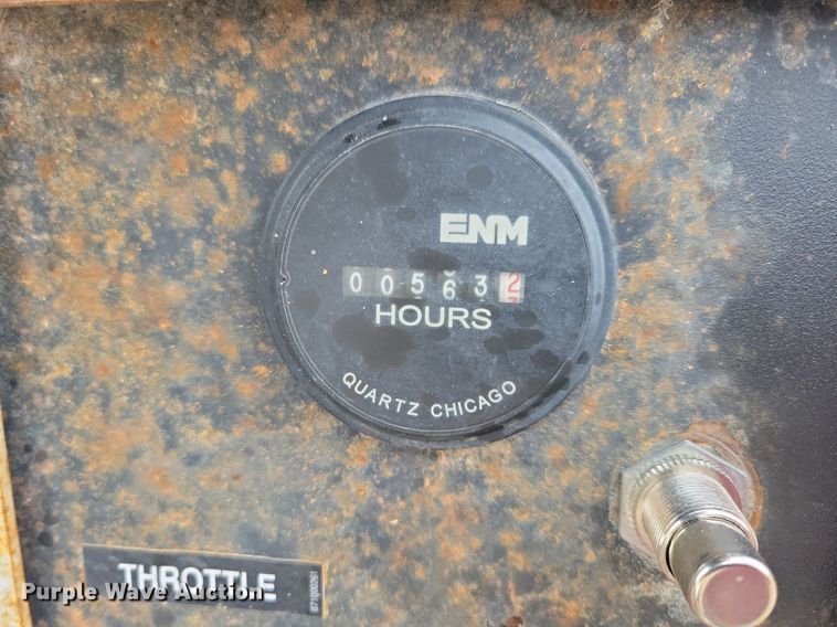 image for item LC9862 2015 Contractor DC 1317 wood chipper