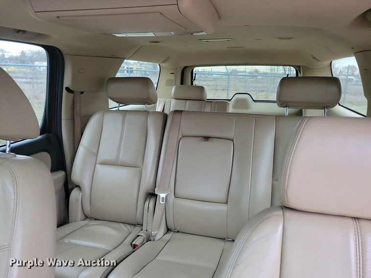 image for item LC9863 2007 Chevrolet Suburban SUV
