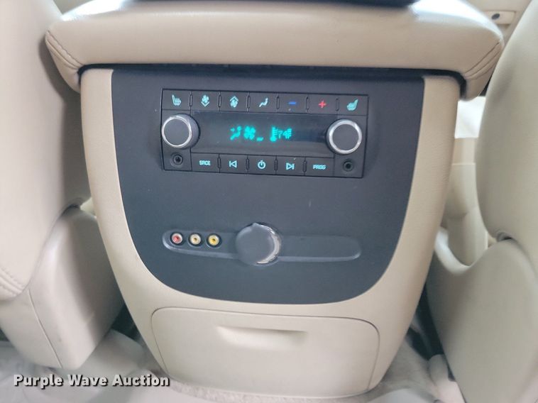 image for item LC9863 2007 Chevrolet Suburban SUV