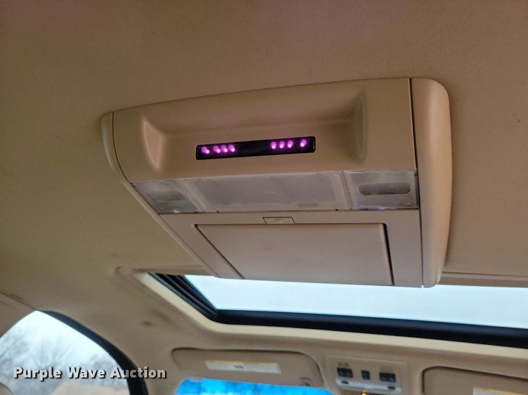 image for item LC9863 2007 Chevrolet Suburban SUV