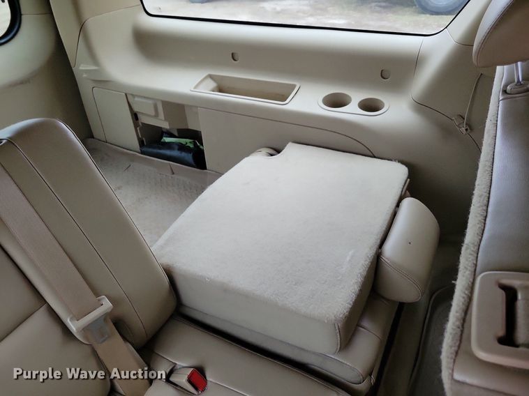 image for item LC9863 2007 Chevrolet Suburban SUV