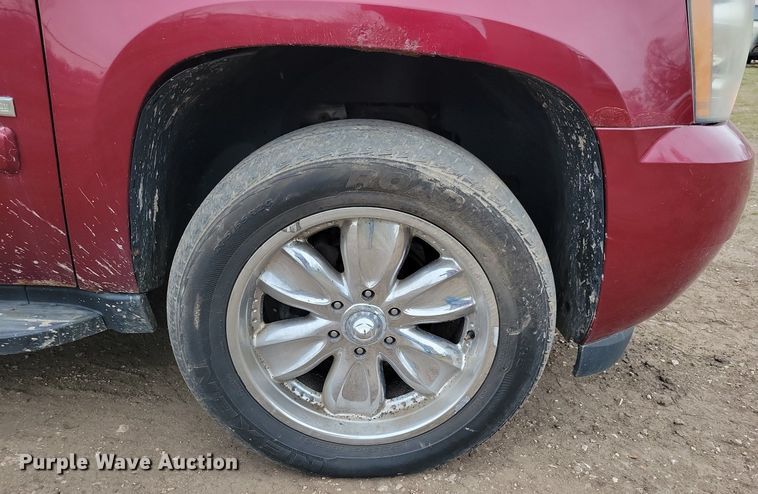 image for item LC9863 2007 Chevrolet Suburban SUV