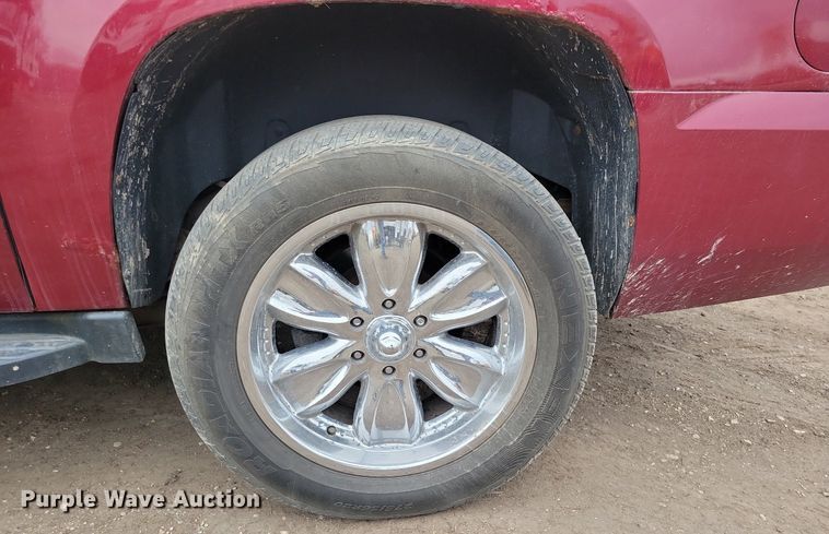 image for item LC9863 2007 Chevrolet Suburban SUV