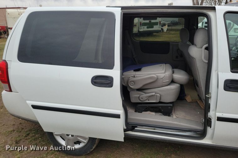 image for item LC9864 2006 Chevrolet  Uplander van