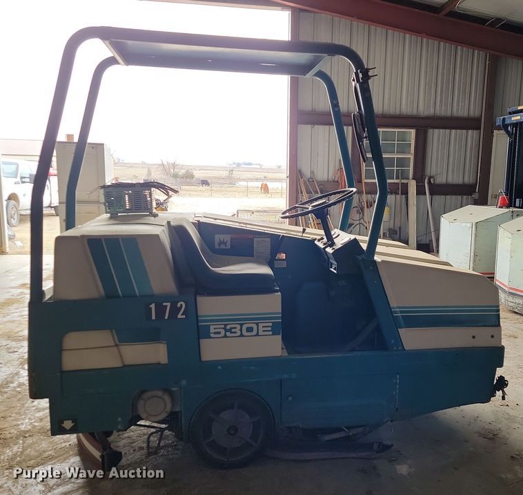 image for item LD9113 Tennant 530E floor scrubber