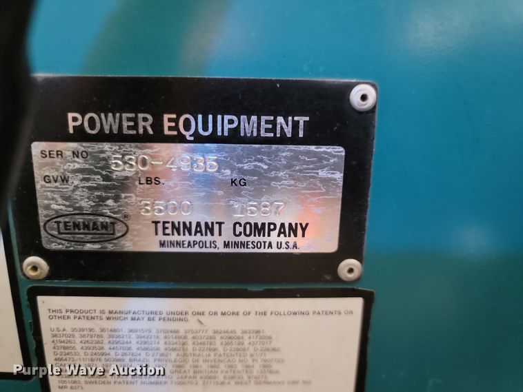 image for item LD9113 Tennant 530E floor scrubber