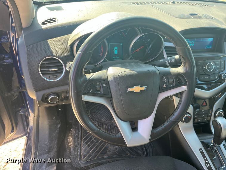 image for item LD9304 2013 Chevrolet  Cruze LT 