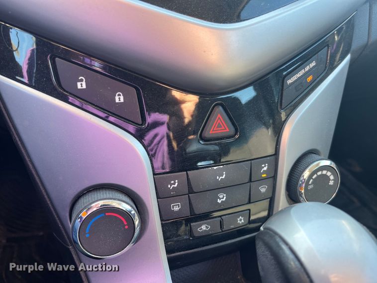 image for item LD9304 2013 Chevrolet  Cruze LT 