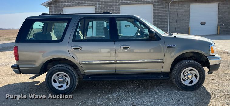 image for item LE9003 1999 Ford Expedition  SUV