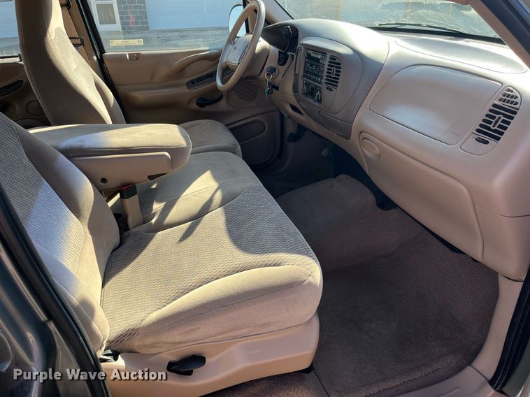 image for item LE9003 1999 Ford Expedition  SUV