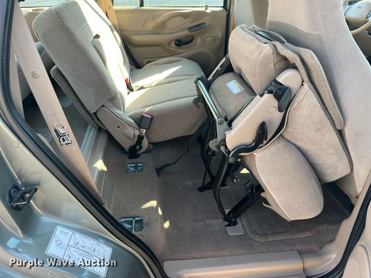 image for item LE9003 1999 Ford Expedition  SUV