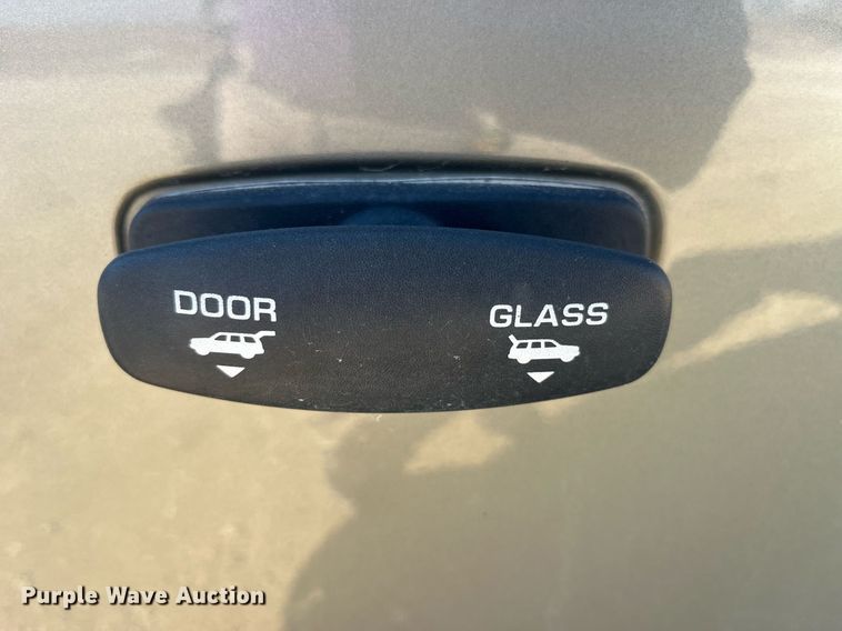 image for item LE9003 1999 Ford Expedition  SUV