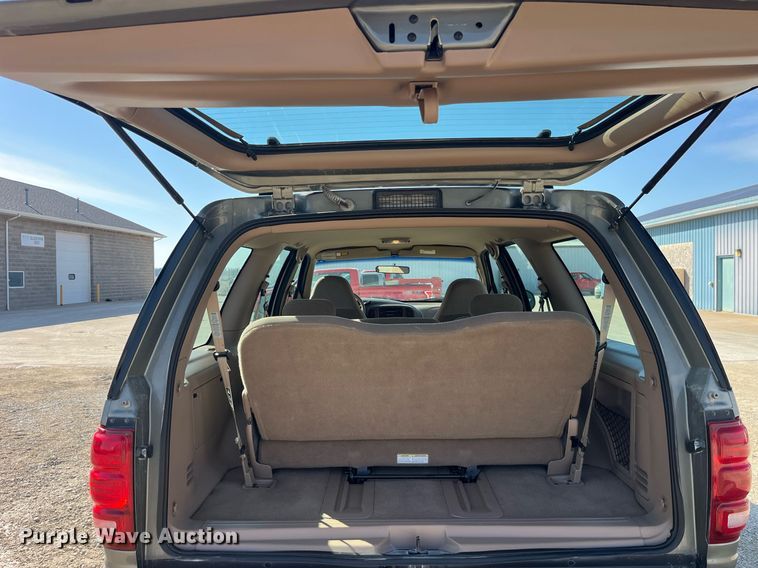 image for item LE9003 1999 Ford Expedition  SUV
