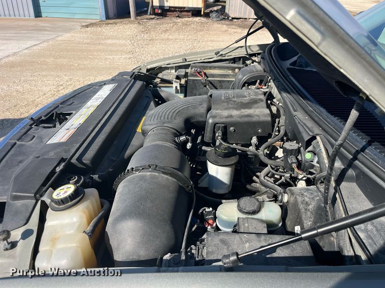 image for item LE9003 1999 Ford Expedition  SUV