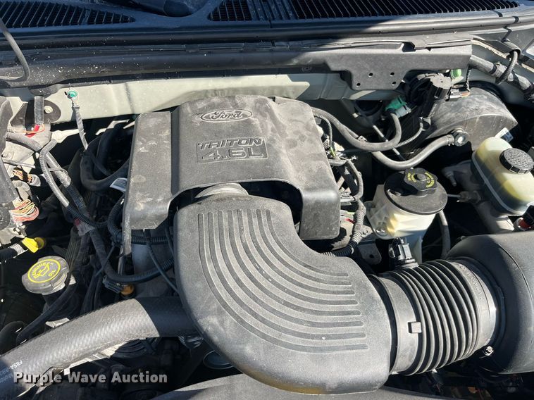 image for item LE9003 1999 Ford Expedition  SUV