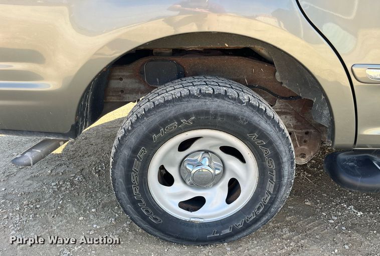 image for item LE9003 1999 Ford Expedition  SUV