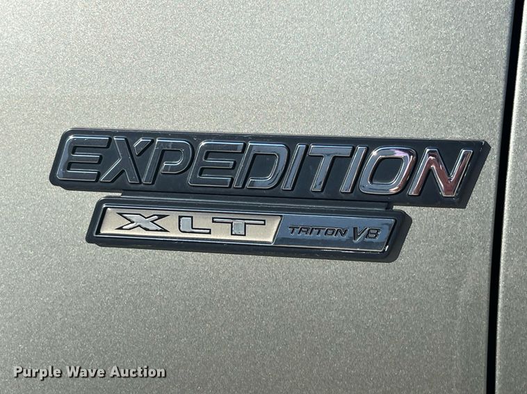 image for item LE9003 1999 Ford Expedition  SUV