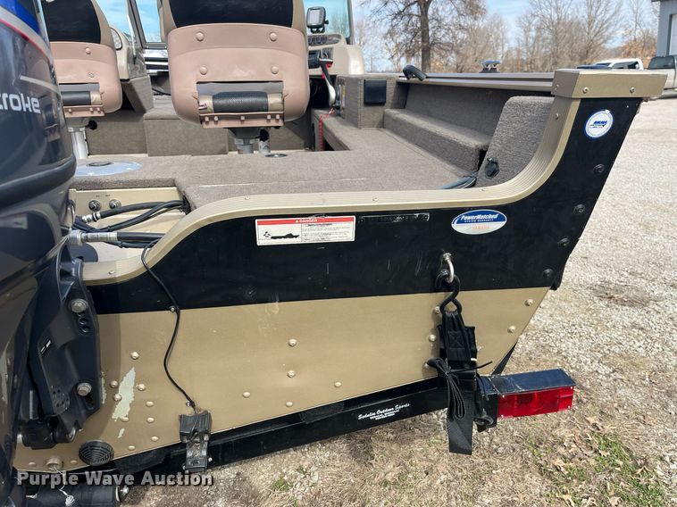 image for item LE9010 2011 G3 Angler V172F boat