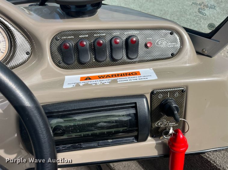 image for item LE9010 2011 G3 Angler V172F boat